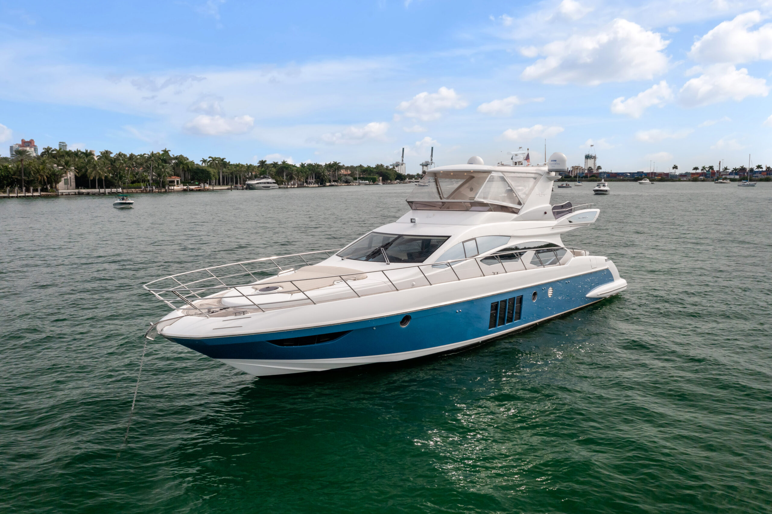 64’ Azimut Flybridge